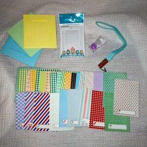 Polaroid Accessories

Polaroid film stickers, blue strap, etc